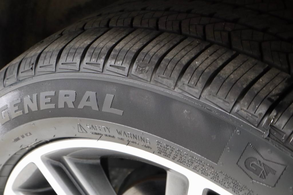 Certified 2019 Ford Edge Titanium w/ Cold Weather Package image 20