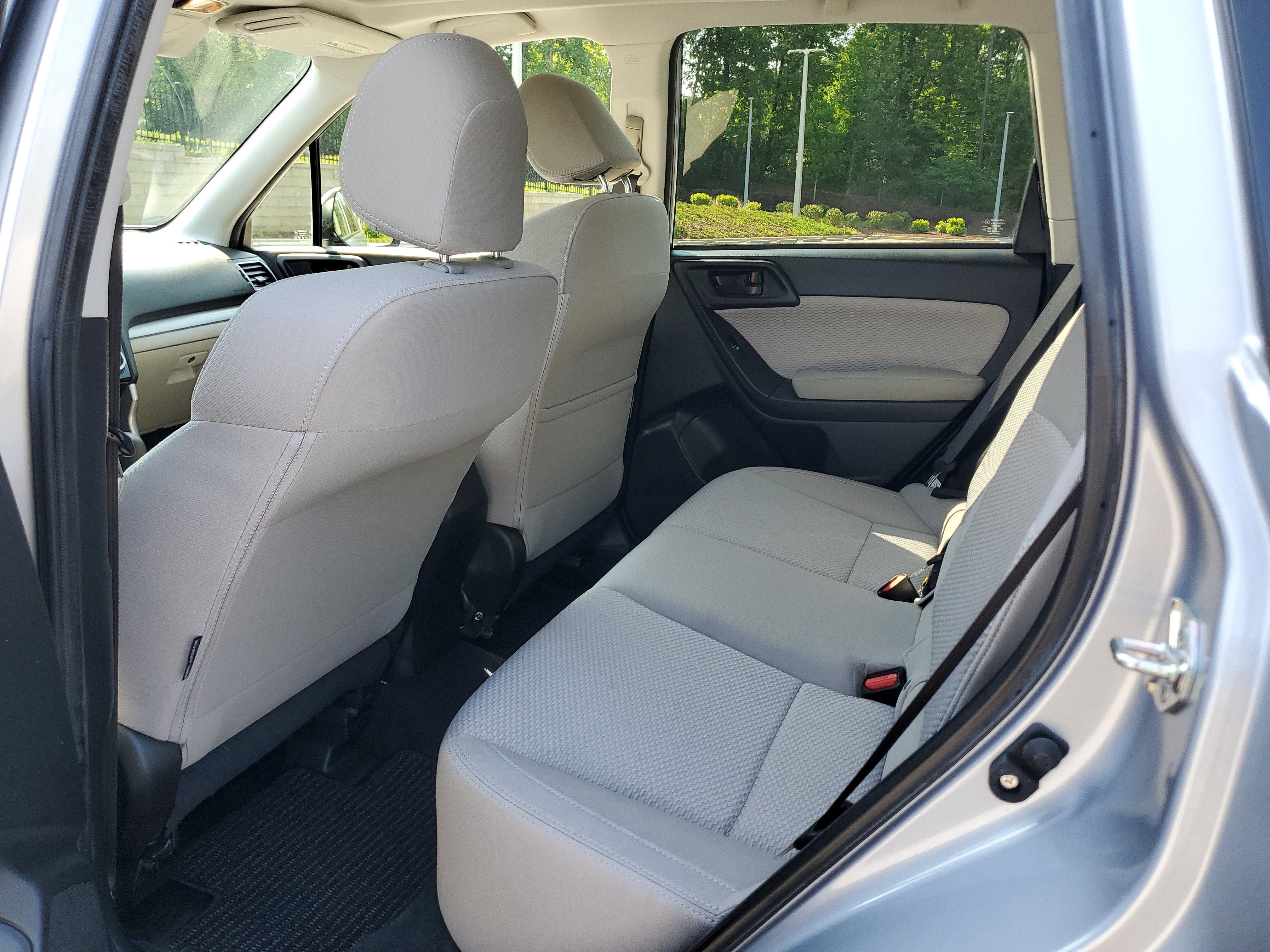 Used 2017 Subaru Forester 2.5i Premium AWD/4WD image 11