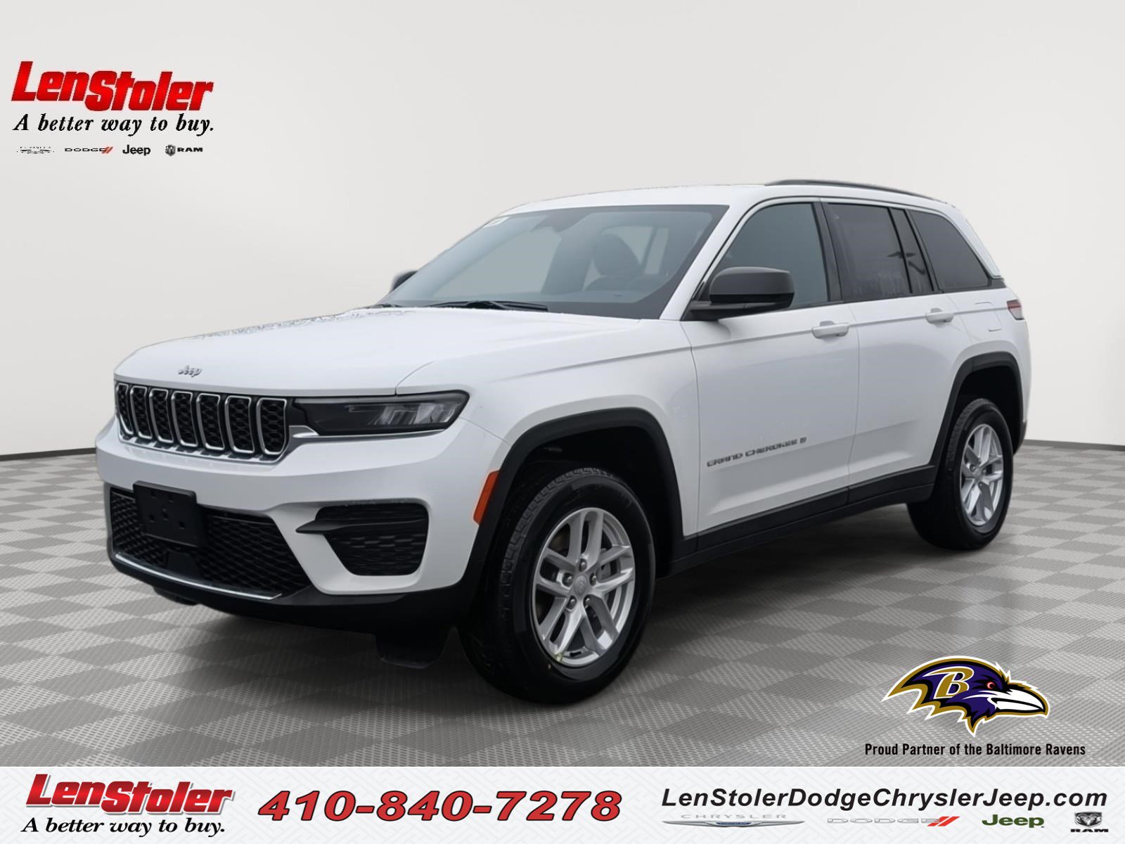 New 2026 Jeep Grand Cherokee Laredo image 1