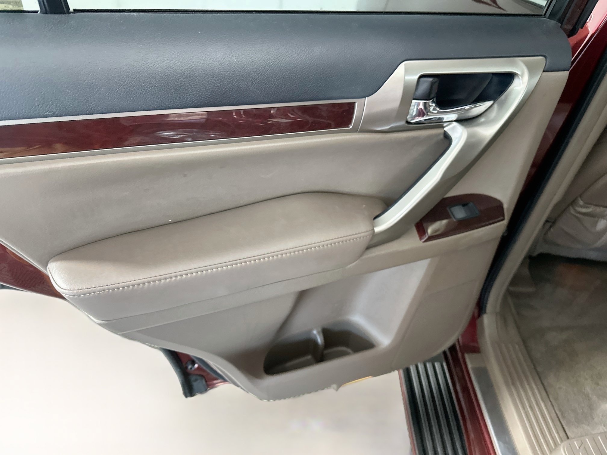 Used 2018 Lexus GX 460 Premium w/ Premium Package AWD/4WD image 27