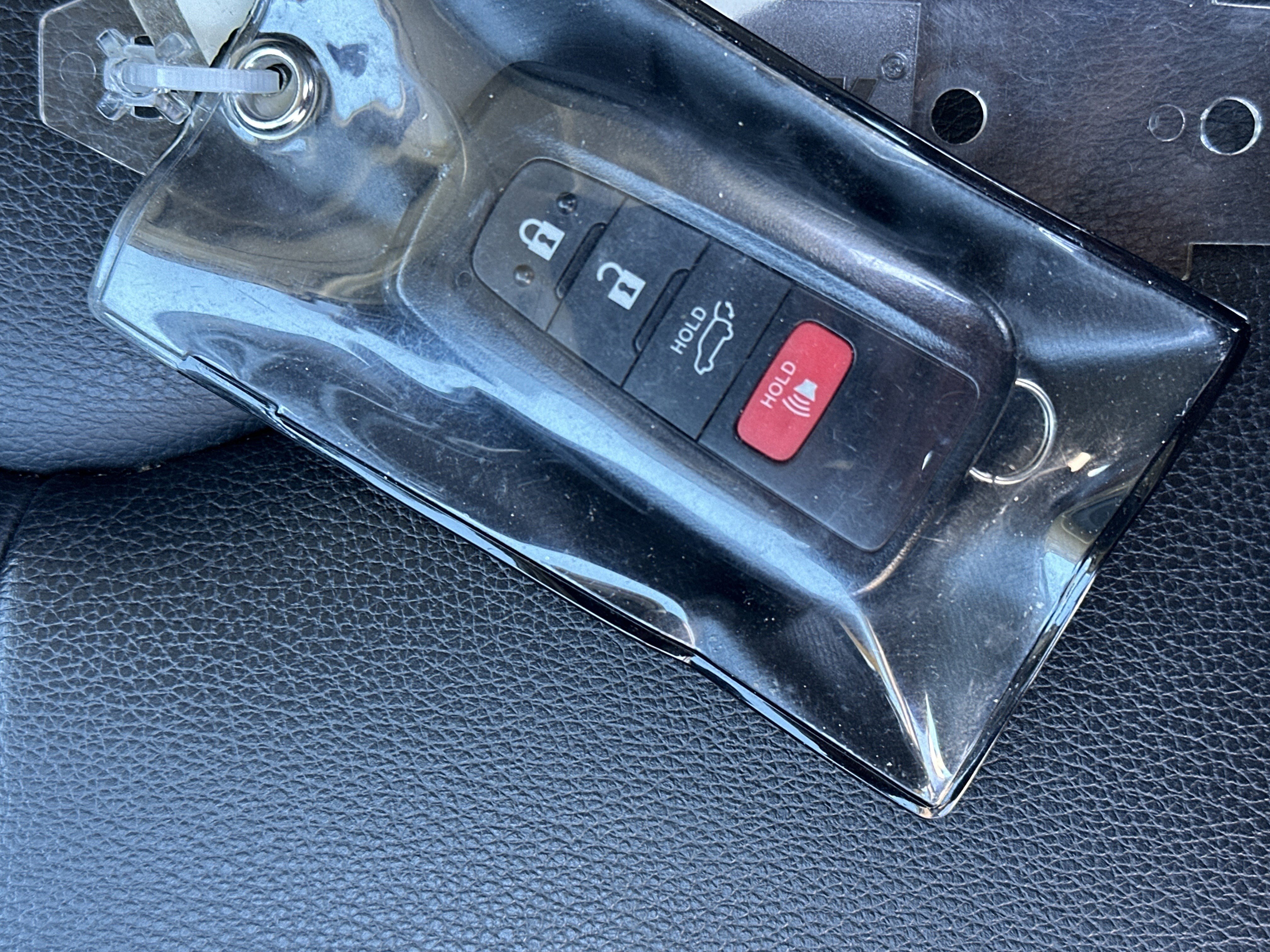 Used 2022 Toyota Highlander XLE image 35