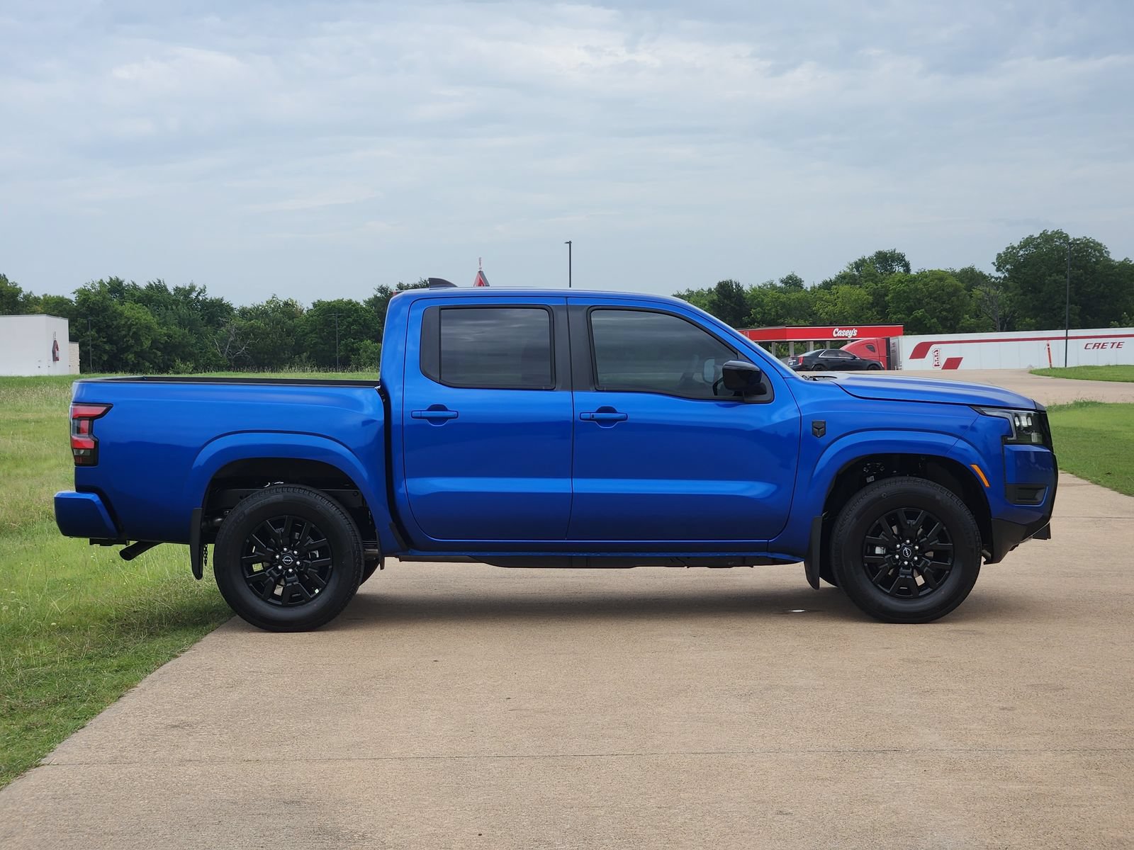 New 2026 Nissan Frontier SV w/ SV Convenience Package AWD/4WD image 7