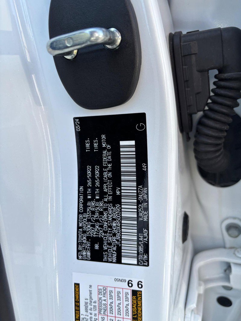 Used 2024 Lexus GX 550 w/ Accessory Package (Z1) AWD/4WD image 19