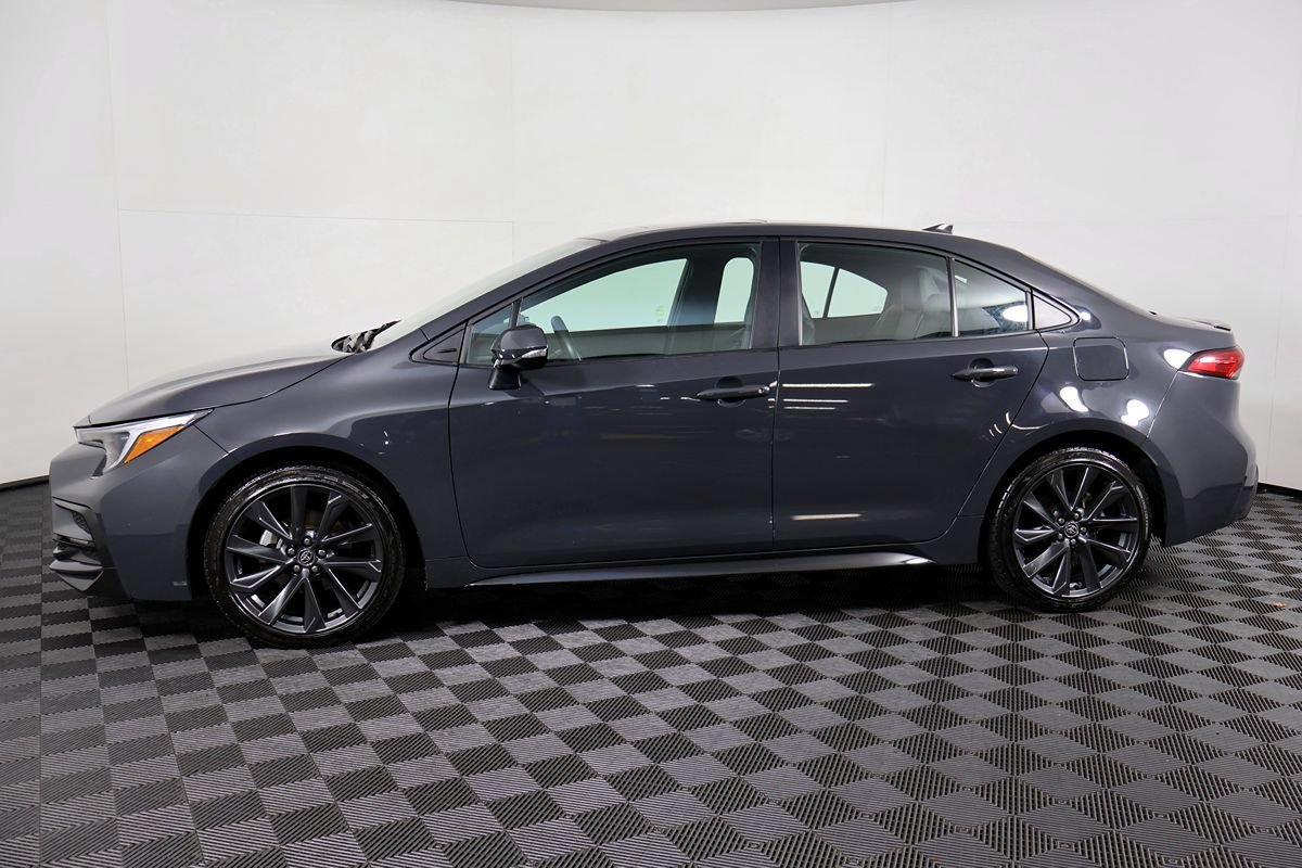 Used 2024 Toyota Corolla XSE FWD image 13