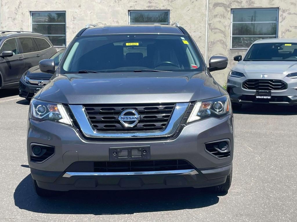 Used 2020 Nissan Pathfinder S AWD/4WD image 2