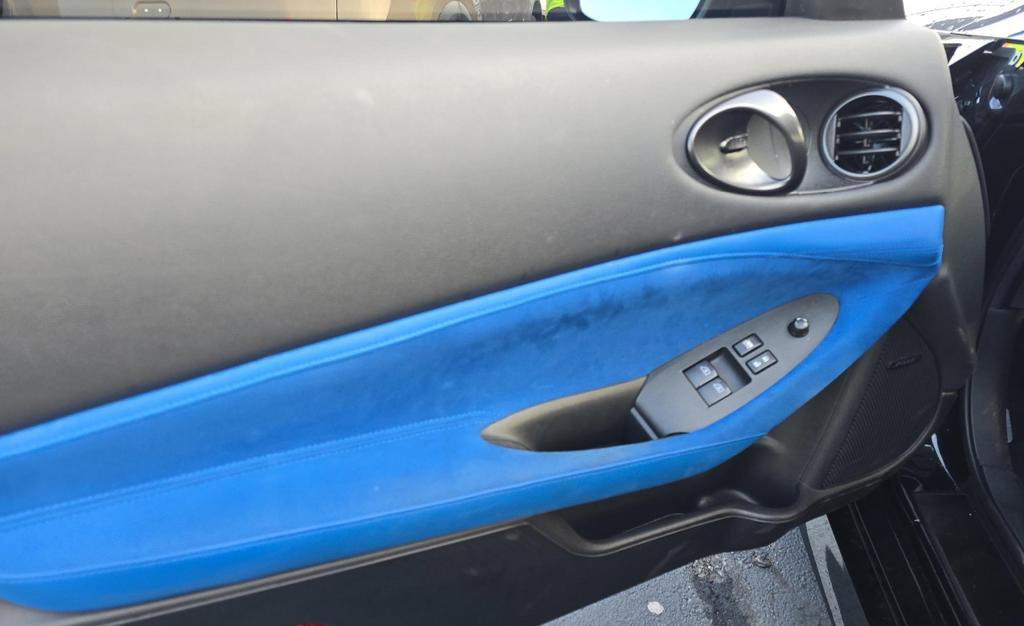 Certified 2024 Nissan Z Performance w/ Floor Mat Package image 7