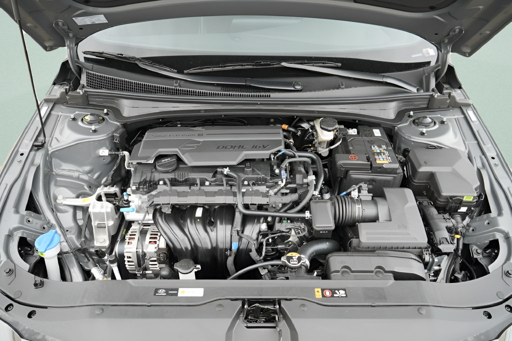 New 2026 Hyundai Elantra SEL Sport FWD image 18