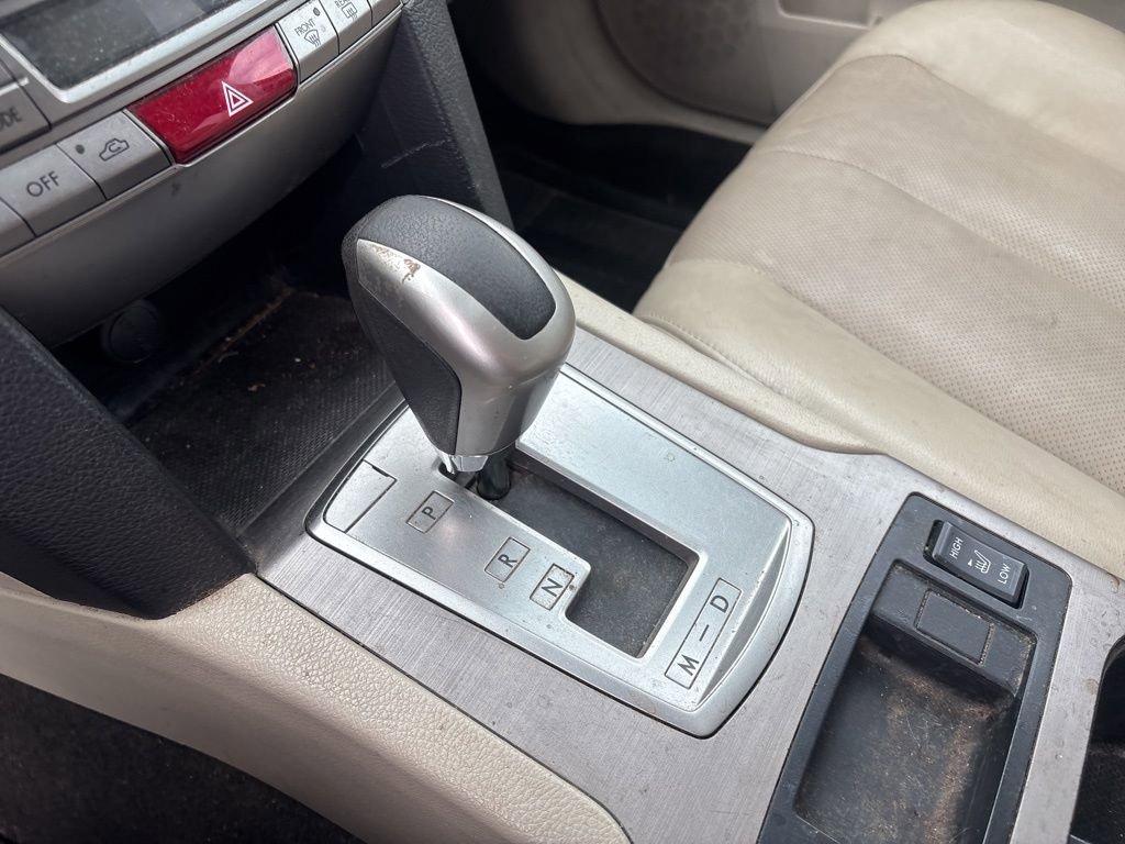 Used 2011 Subaru Outback 3.6R Limited image 32