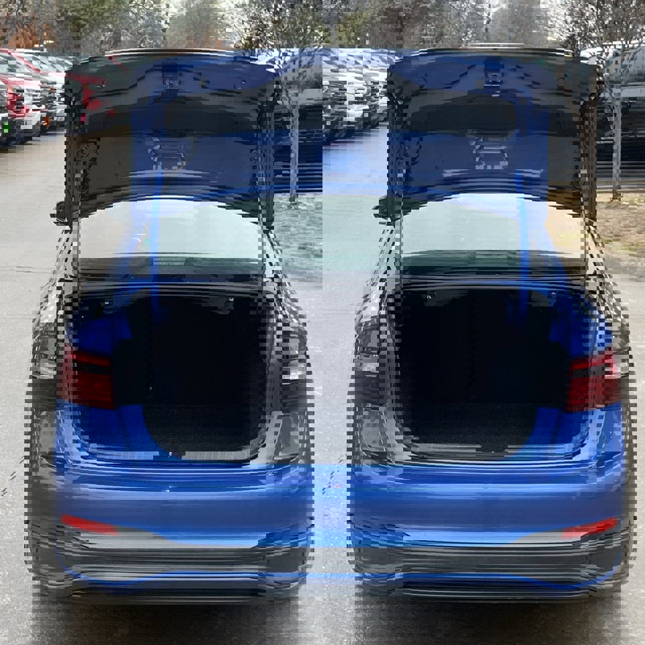 Used 2024 Volkswagen Jetta SE image 25