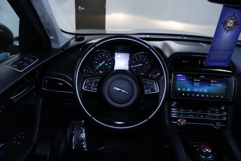 Used 2020 Jaguar F-PACE Premium AWD/4WD image 22