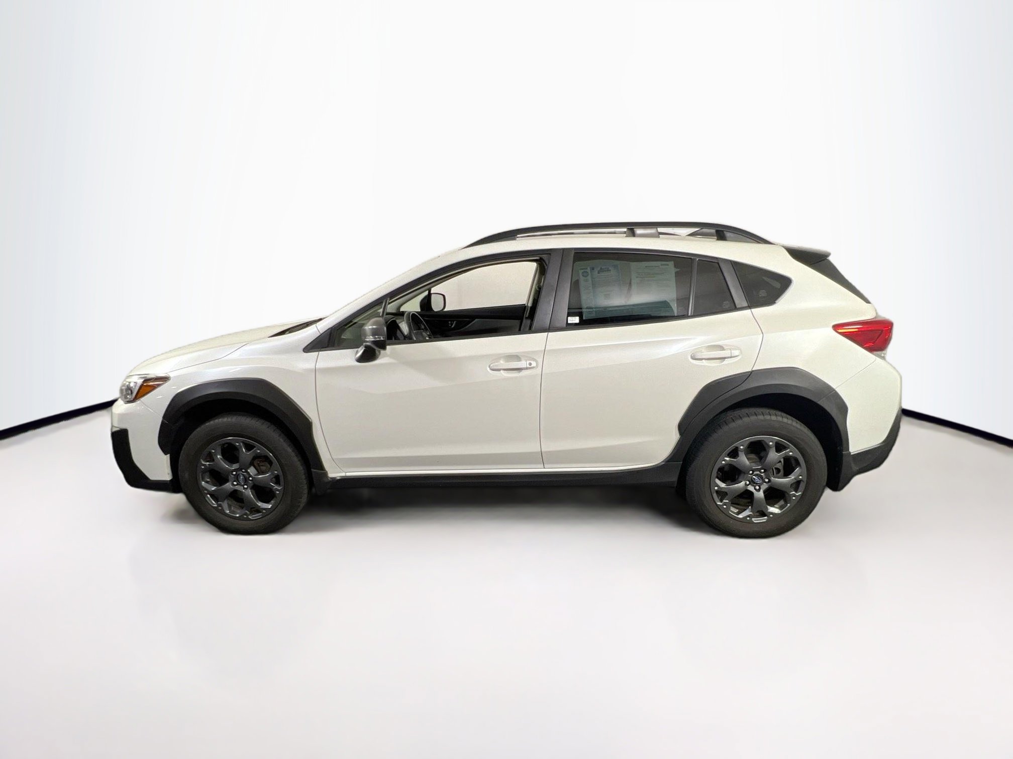 Used 2022 Subaru Crosstrek 2.5i Sport w/ Moonroof Package image 8