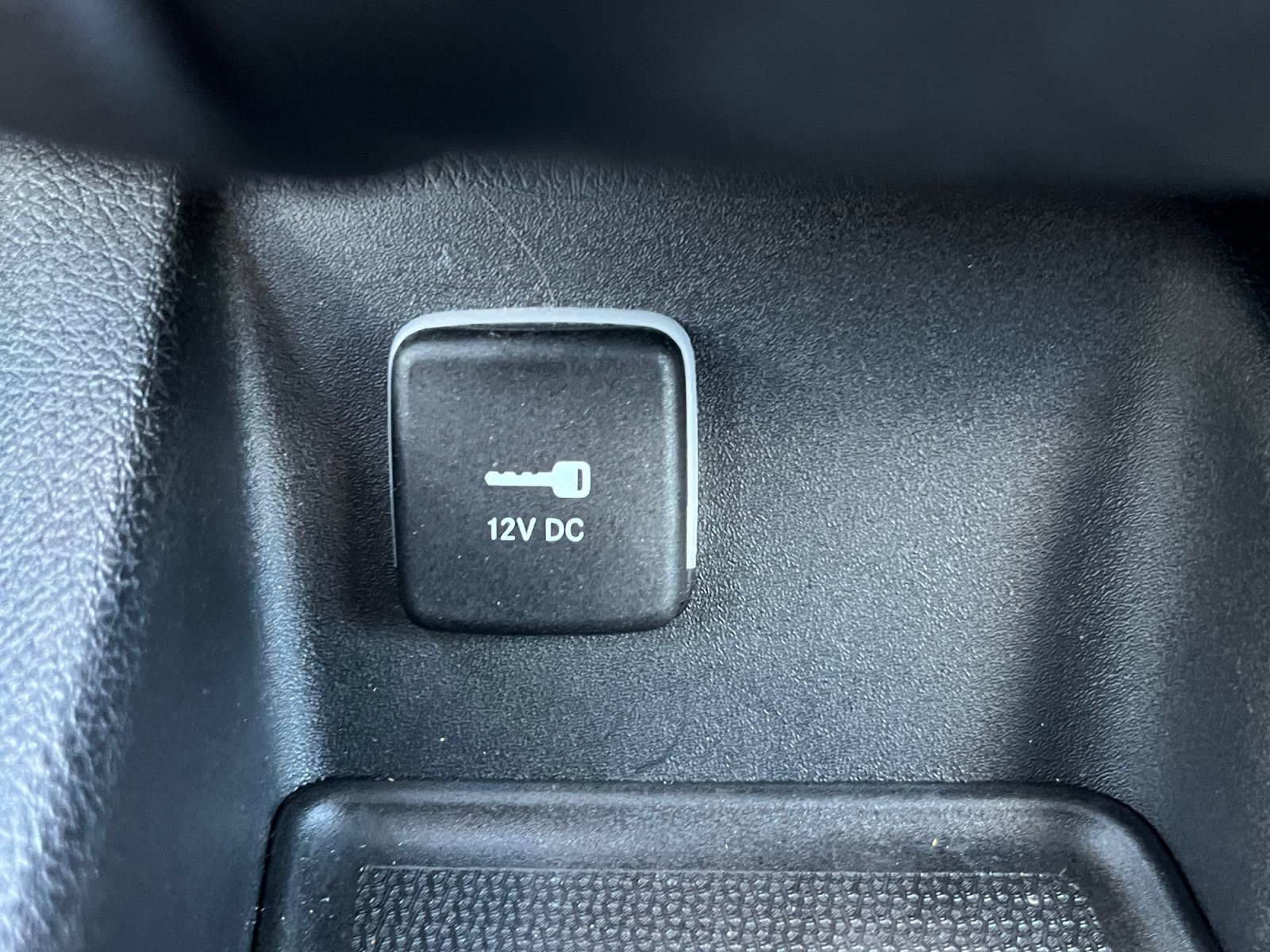 Used 2020 Dodge Durango Citadel w/ Technology Group RWD image 26