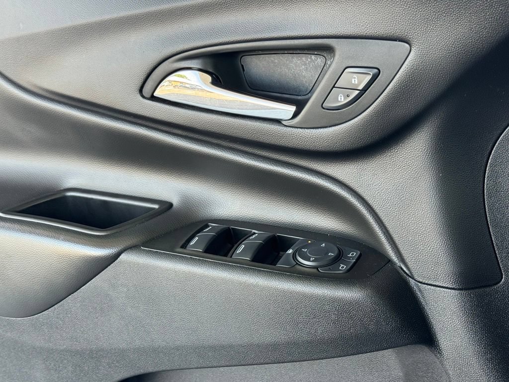 Used 2024 Chevrolet Equinox LT FWD image 35