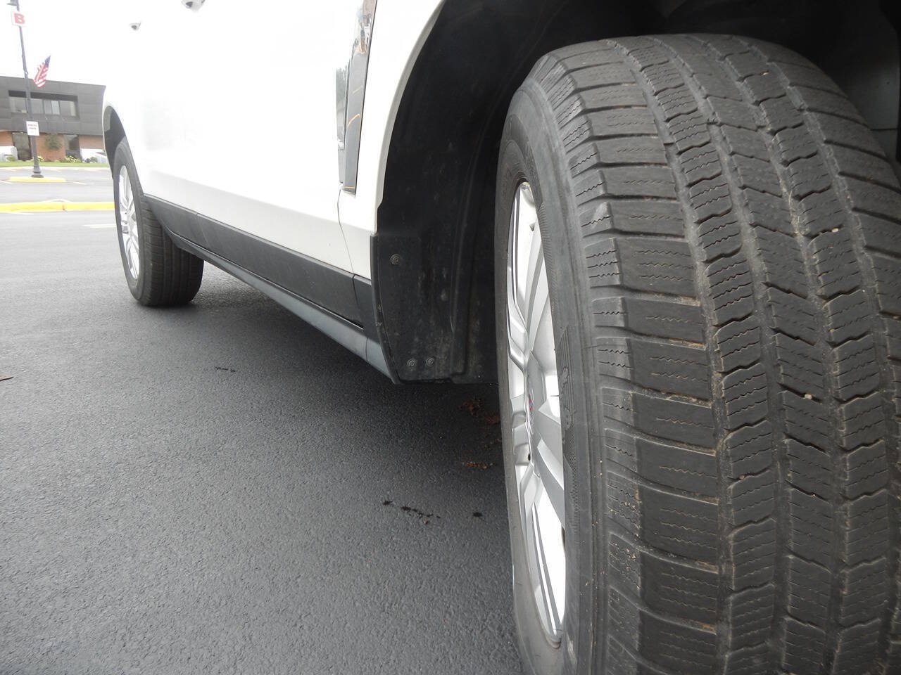 Used 2013 Cadillac SRX Luxury FWD image 21