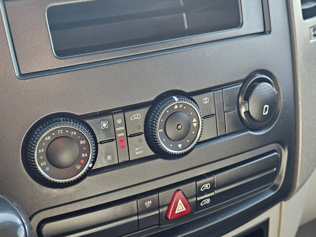 Used 2008 Dodge Sprinter 2500 image 6