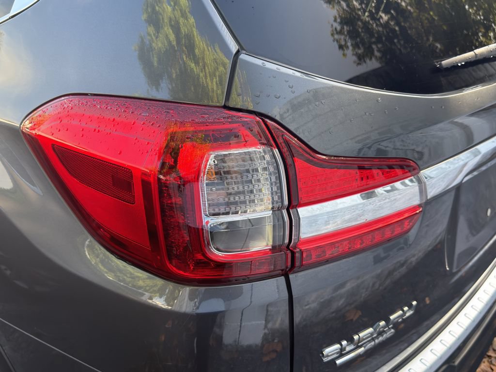 Used 2021 Subaru Ascent Premium w/ Convenience Package AWD/4WD image 9