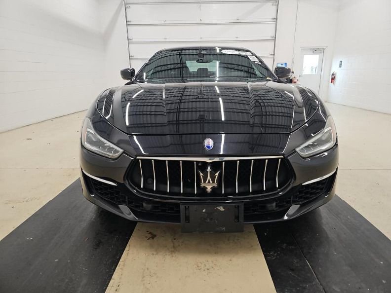 Used 2018 Maserati Ghibli S GranLusso image 4