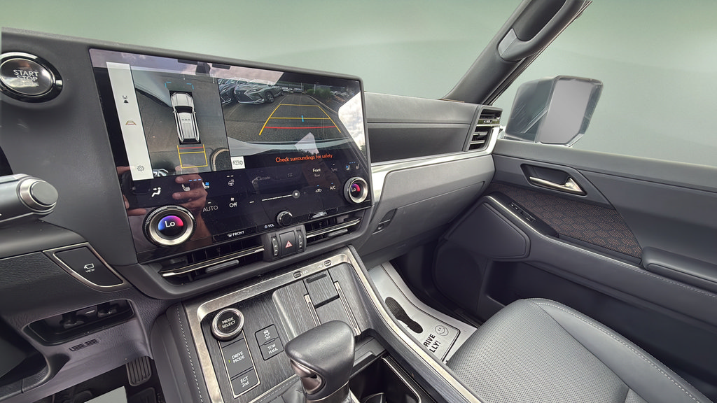 Certified 2025 Lexus GX 550 w/ Accessory Package (2T) AWD/4WD image 32