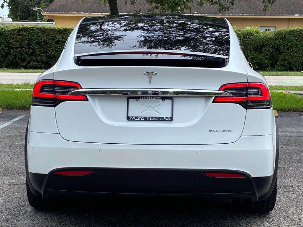 Used 2020 Tesla Model X Long Range AWD/4WD image 7