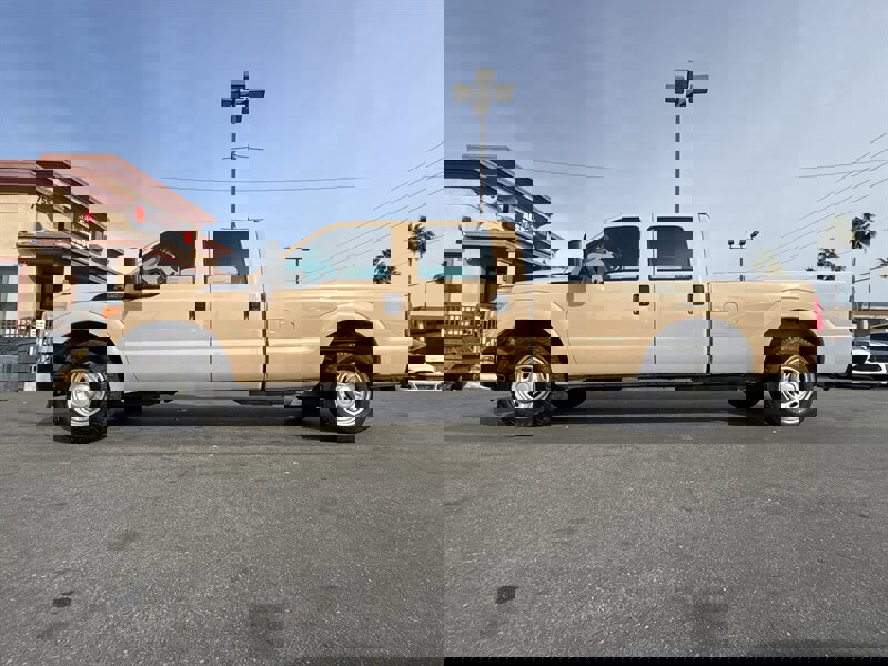 Used 2011 Ford F350 XL image 3