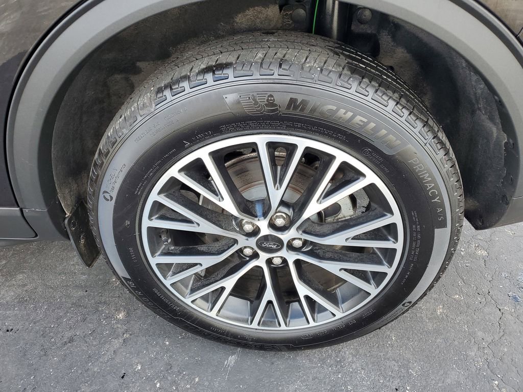 Used 2024 Ford Escape SE image 34