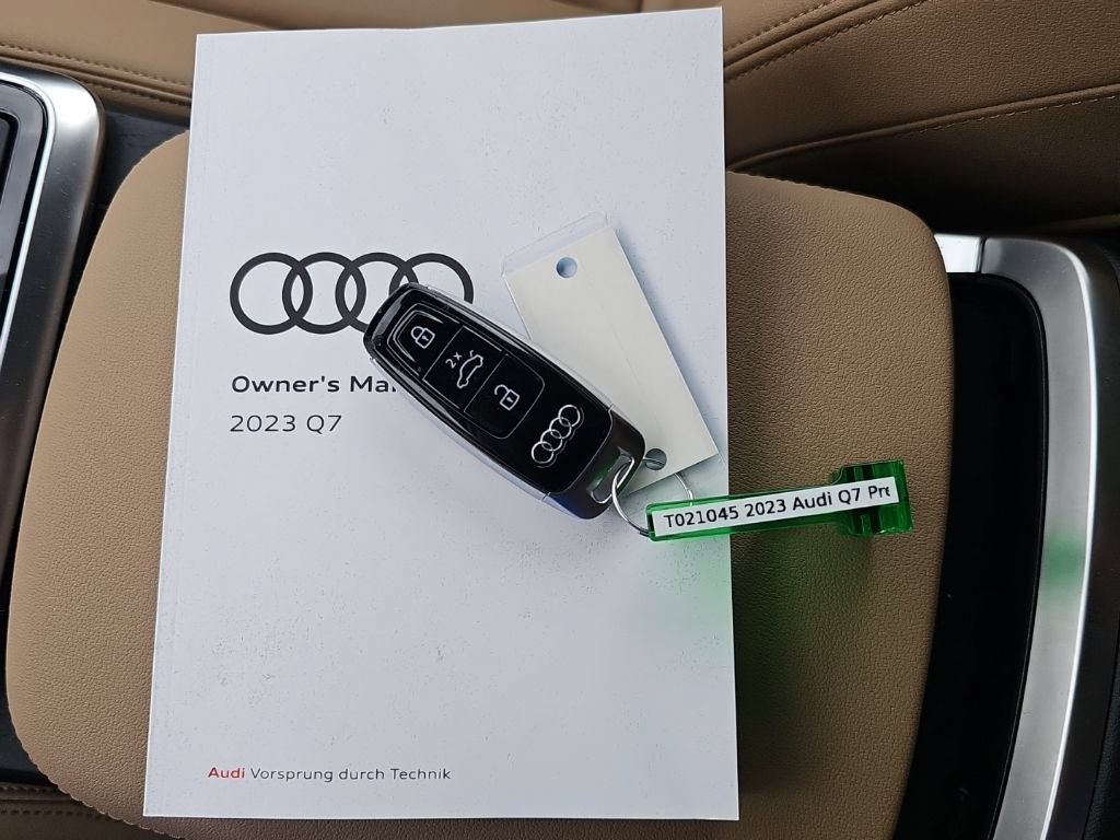 Certified 2023 Audi Q7 2.0T Premium w/ Convenience Package AWD/4WD image 5