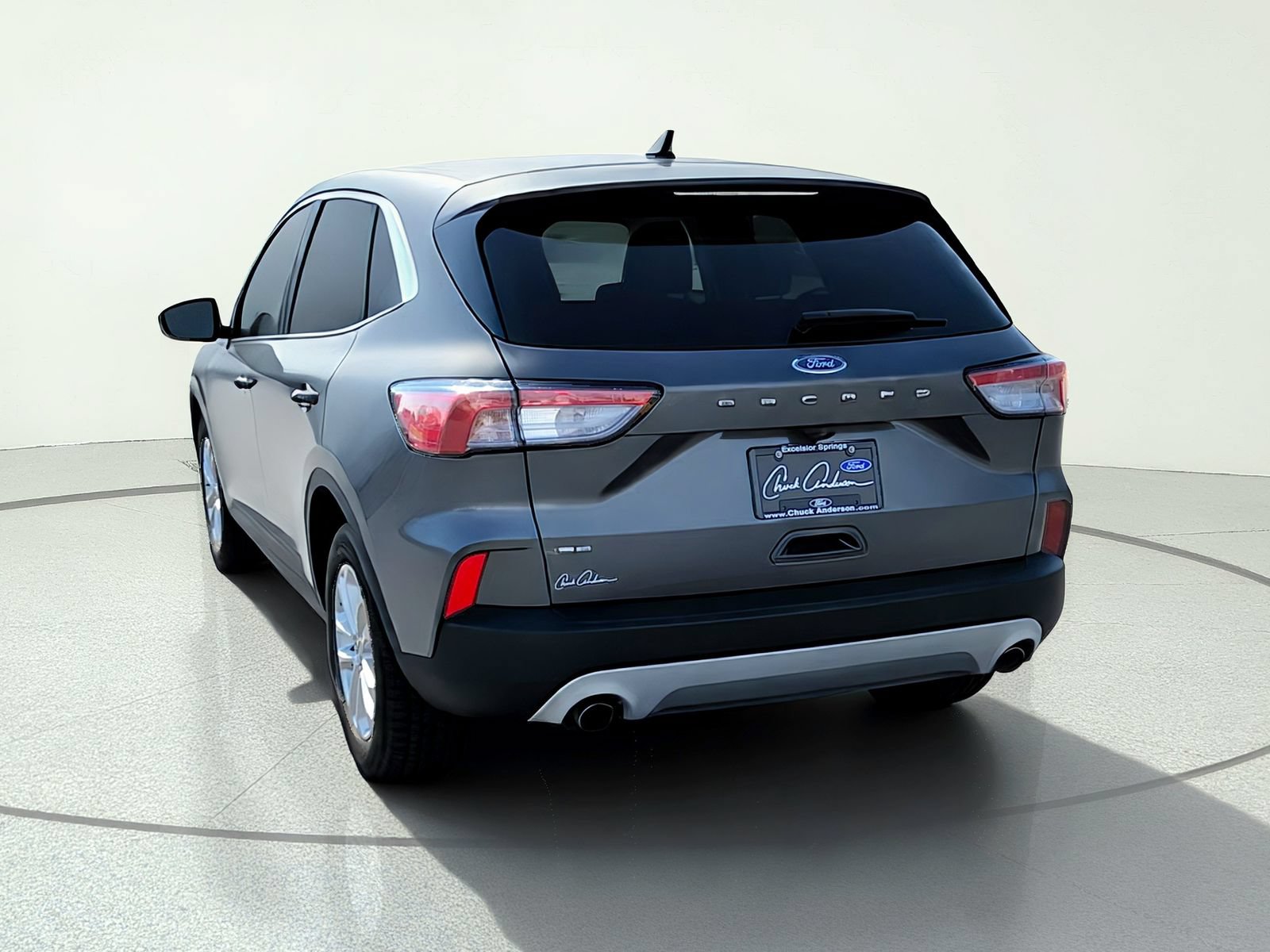 Used 2022 Ford Escape SE w/ Convenience Package FWD image 6
