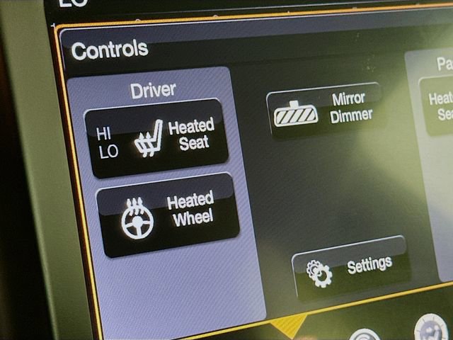 Used 2018 Jeep Cherokee Limited AWD/4WD image 19