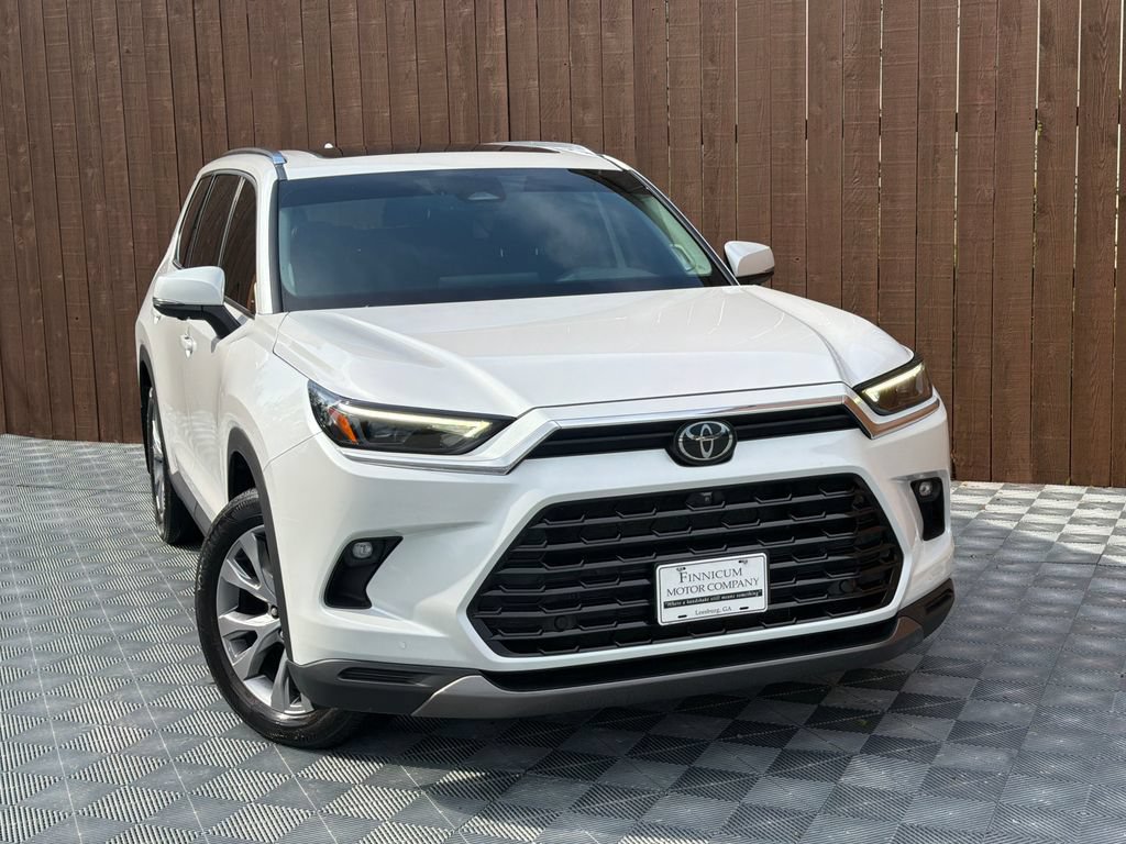 Used 2024 Toyota Grand Highlander FWD image 12