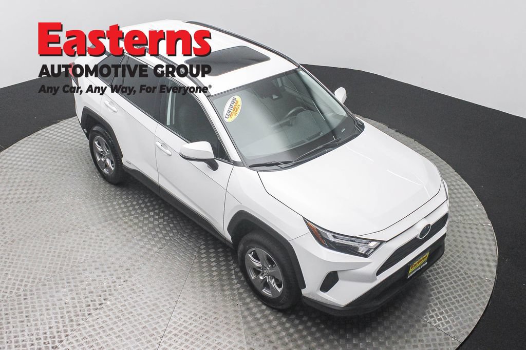 Used 2024 Toyota RAV4 XLE w/ Convenience Package AWD/4WD image 3