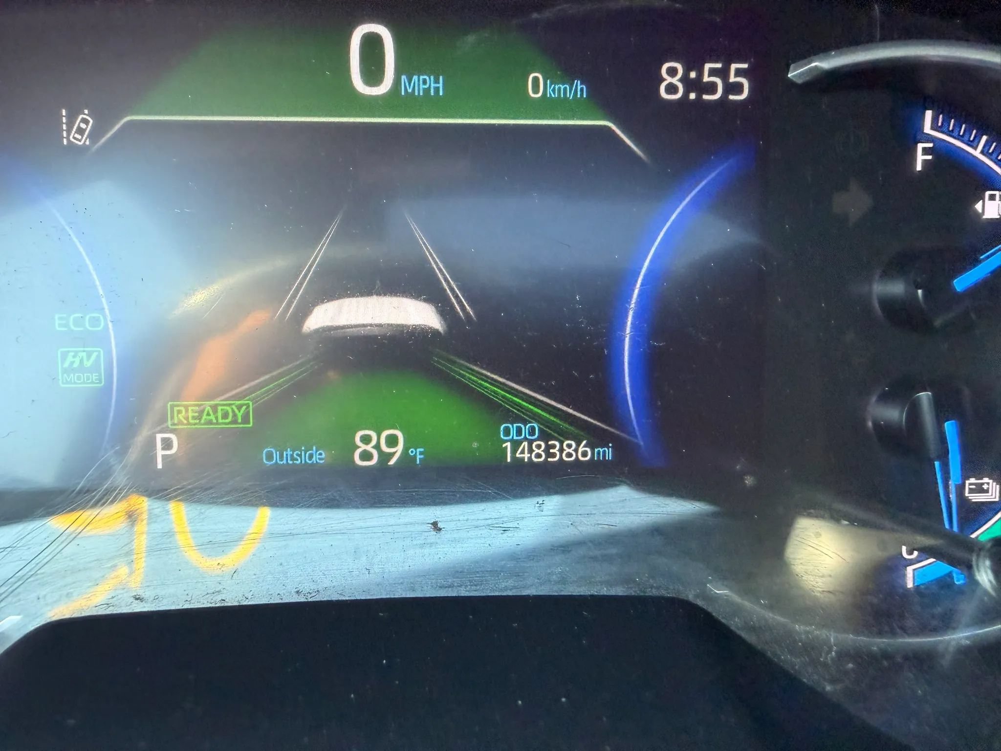 Used 2021 Toyota RAV4 SE w/ Weather & Moonroof Package AWD/4WD image 19