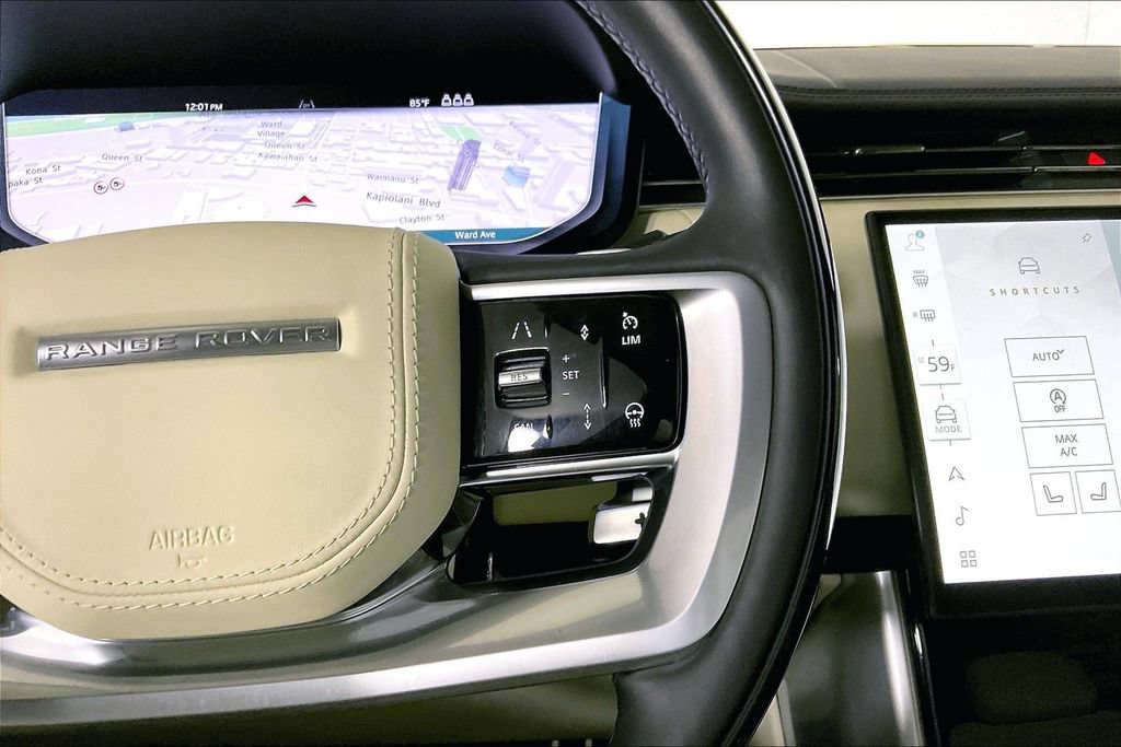 Used 2025 Land Rover Range Rover SE AWD/4WD image 18