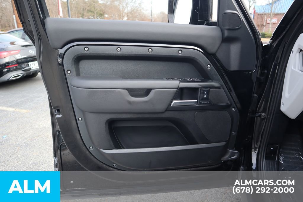Used 2025 Land Rover Defender 110 S AWD/4WD image 11