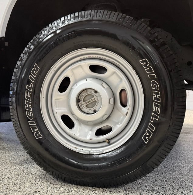 Used 2014 Ford F250 XL w/ Power Equipment Group AWD/4WD image 8