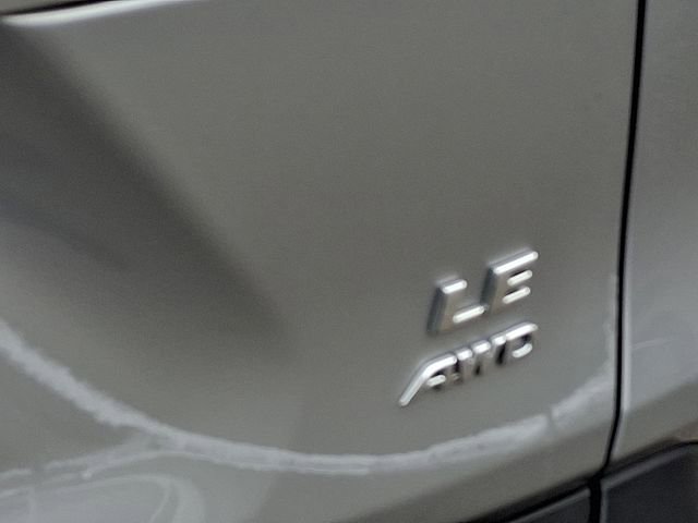 Used 2024 Toyota RAV4 LE AWD/4WD image 36