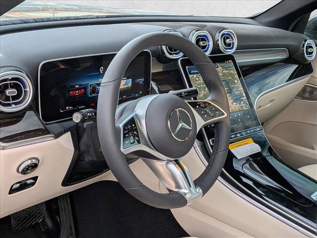 Used 2026 Mercedes-Benz GLC 300 4MATIC image 3