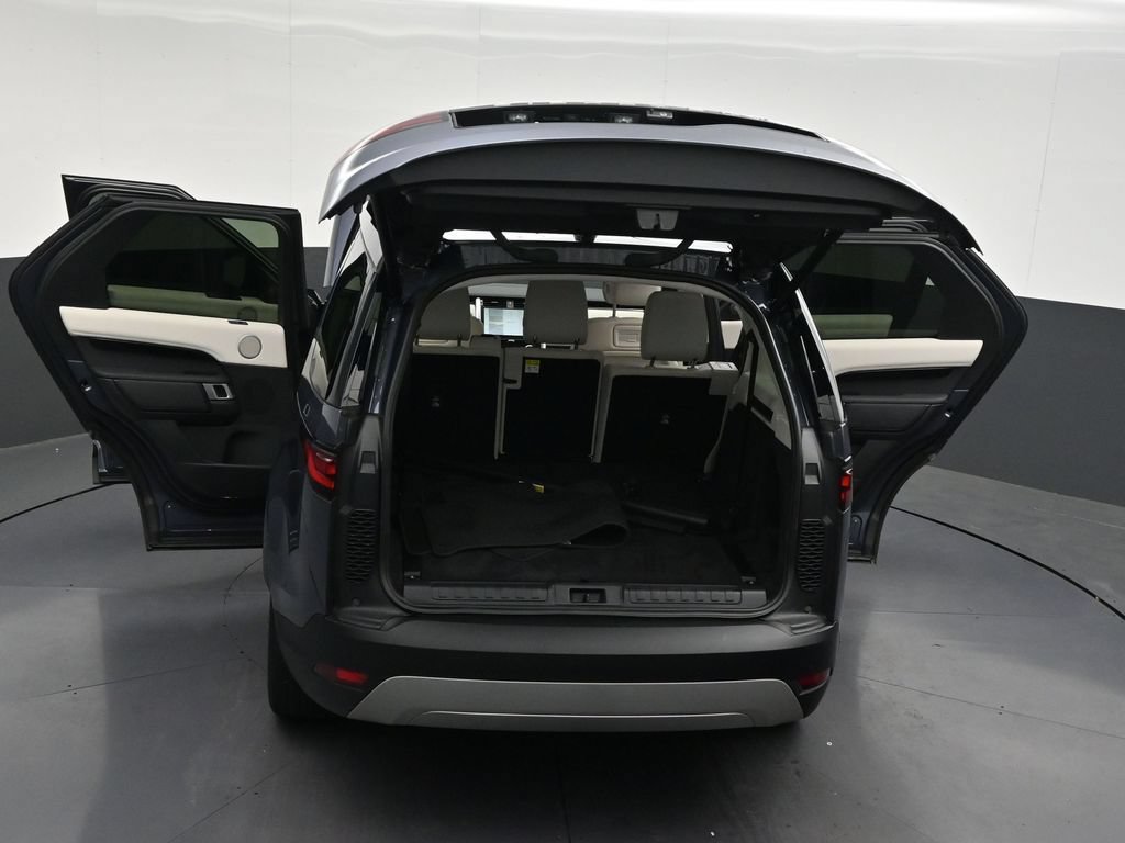 Used 2024 Land Rover Discovery S AWD/4WD image 34