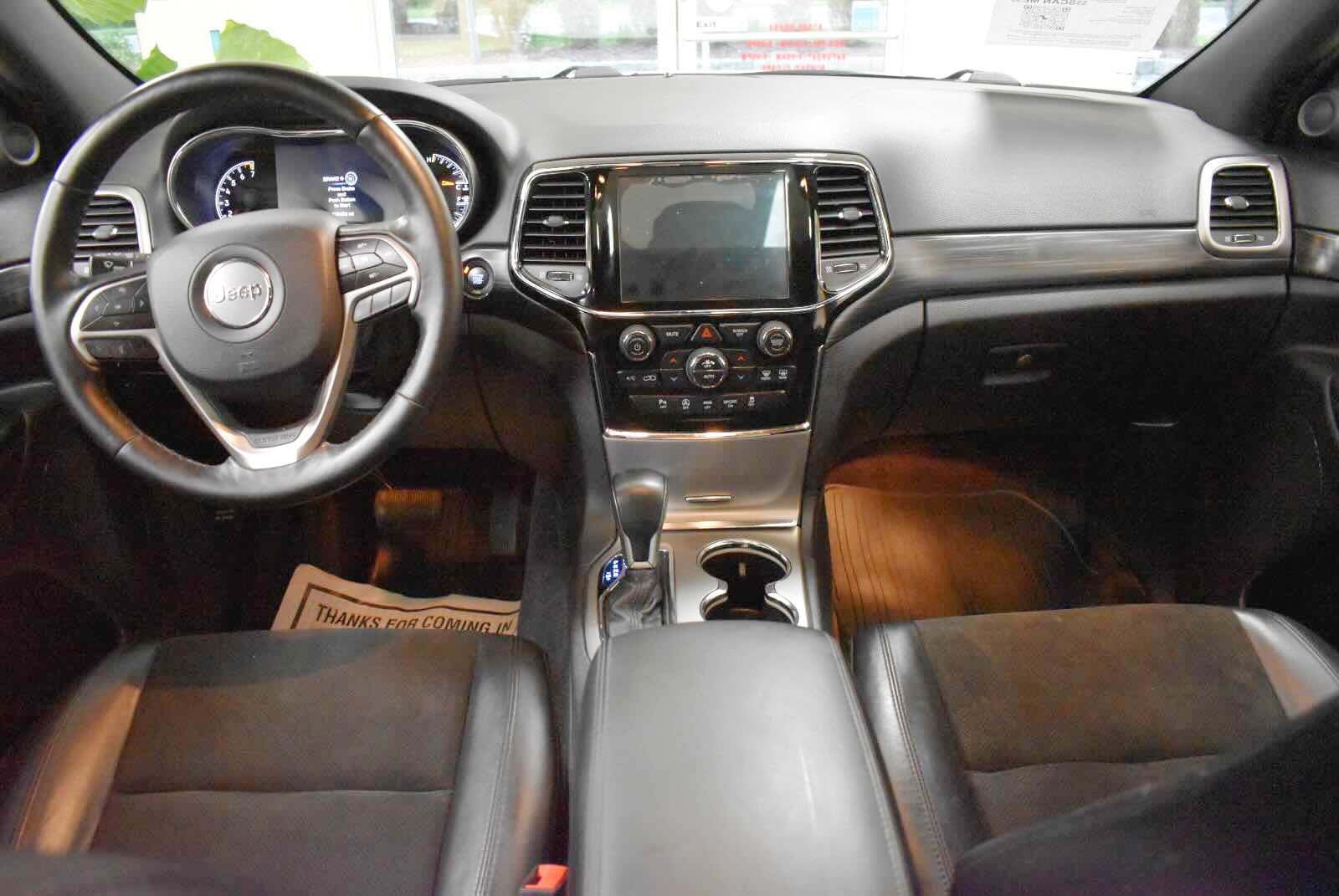 Used 2019 Jeep Grand Cherokee Altitude AWD/4WD image 14