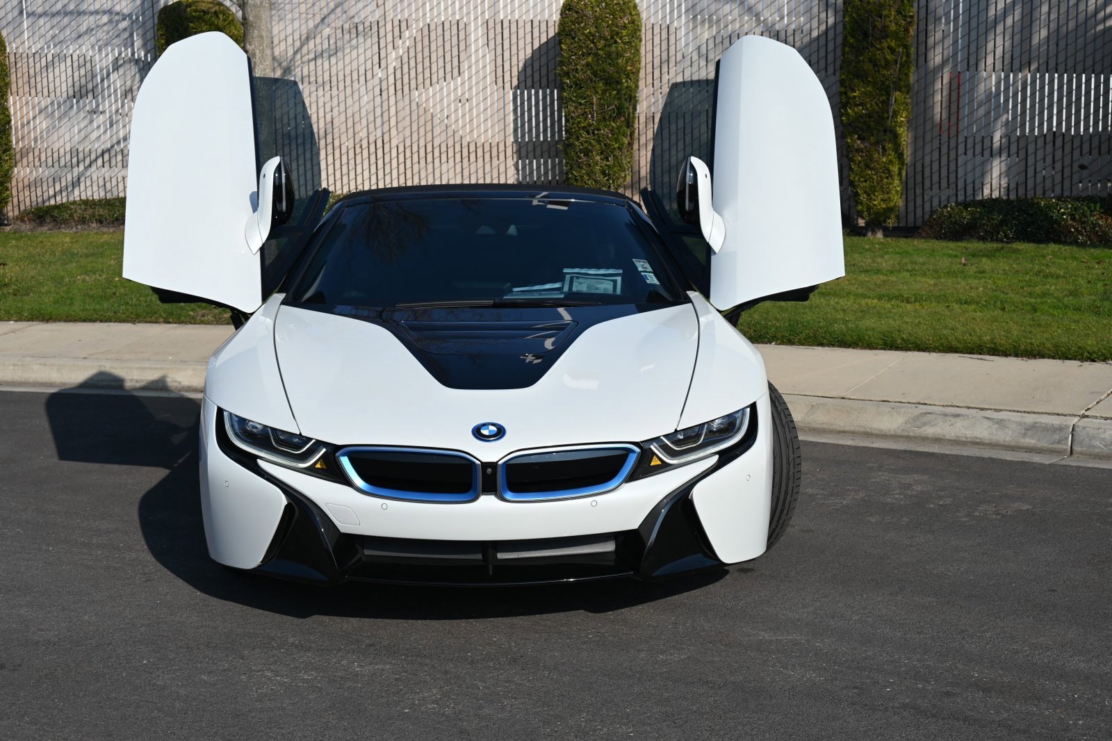 Used 2019 BMW i8 Roadster image 3