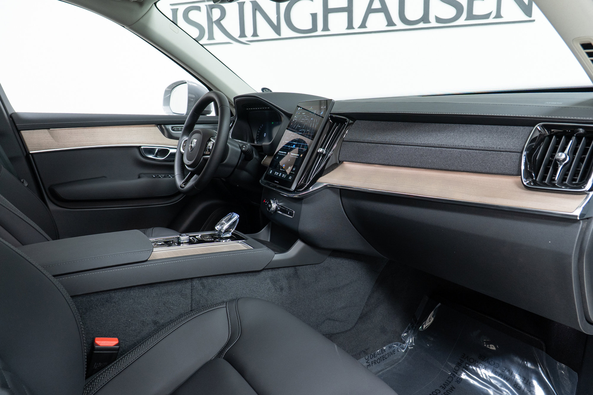 New 2026 Volvo XC90 B6 Plus w/ Protection Package Premier image 21