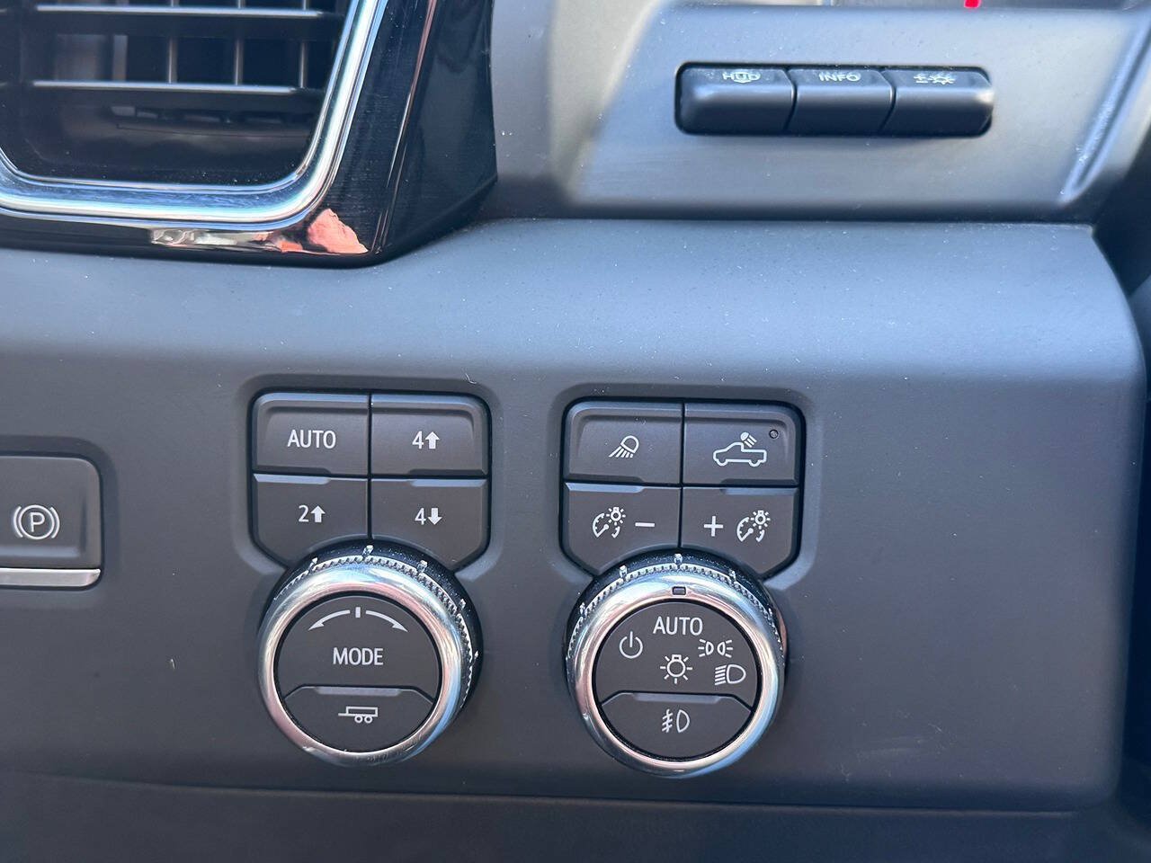 Used 2023 GMC Sierra 1500 Denali Ultimate AWD/4WD image 29