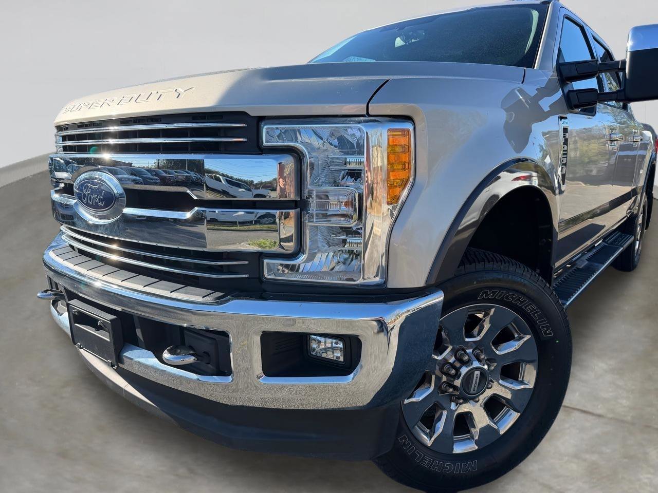 Used 2017 Ford F250 Lariat w/ Chrome Package AWD/4WD image 2