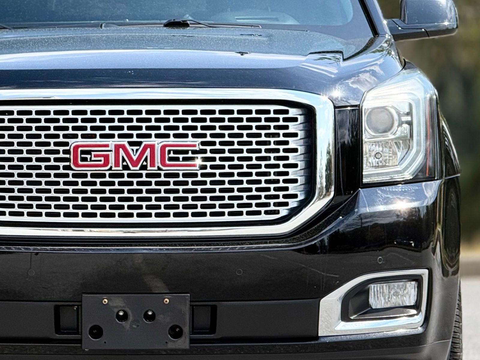 Used 2017 GMC Yukon XL Denali w/ Open Road Package image 15