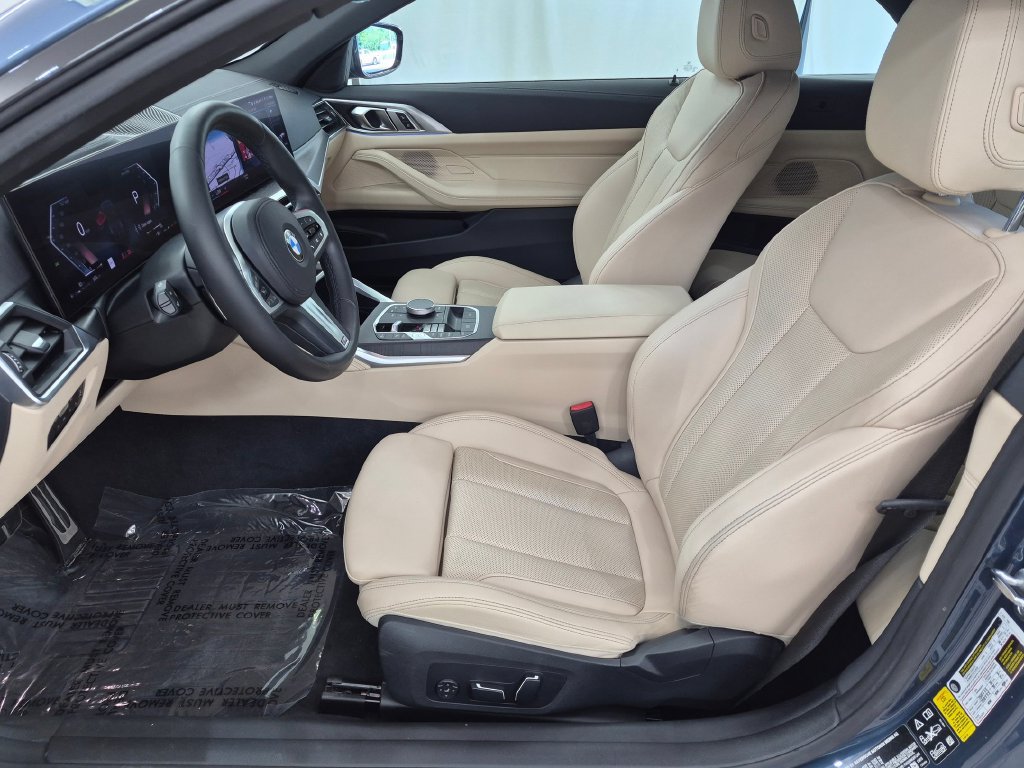 Used 2024 BMW 430i xDrive Convertible w/ M Sport Package AWD/4WD image 15