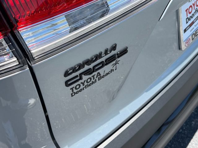 Used 2024 Toyota Corolla Cross AWD Hybrid w/ Moonroof Package image 13