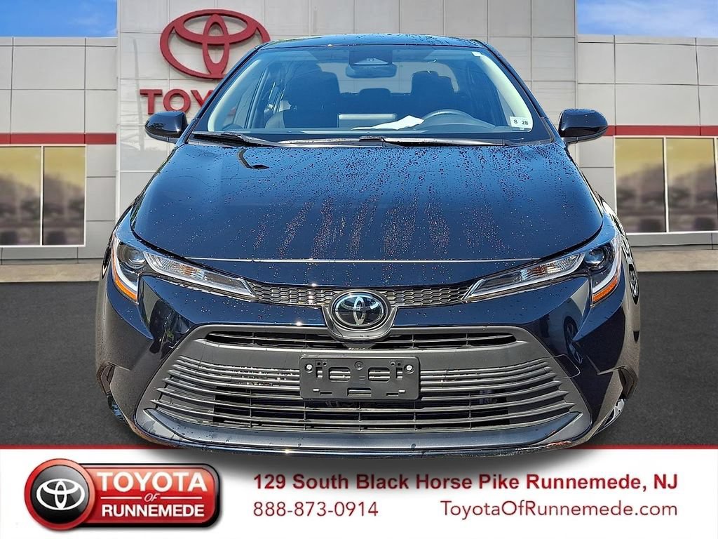 Certified 2023 Toyota Corolla LE w/ Carpet Mat Package (TMS) FWD image 2