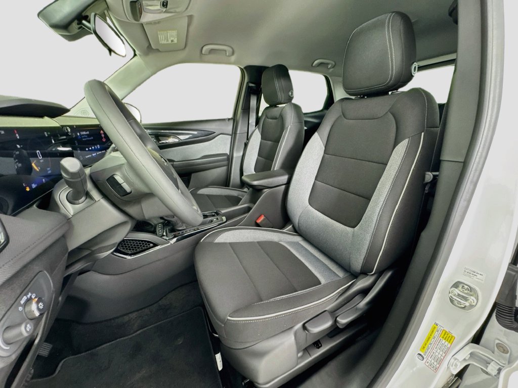 New 2026 Chevrolet TrailBlazer LT w/ Midnight Edition FWD image 12