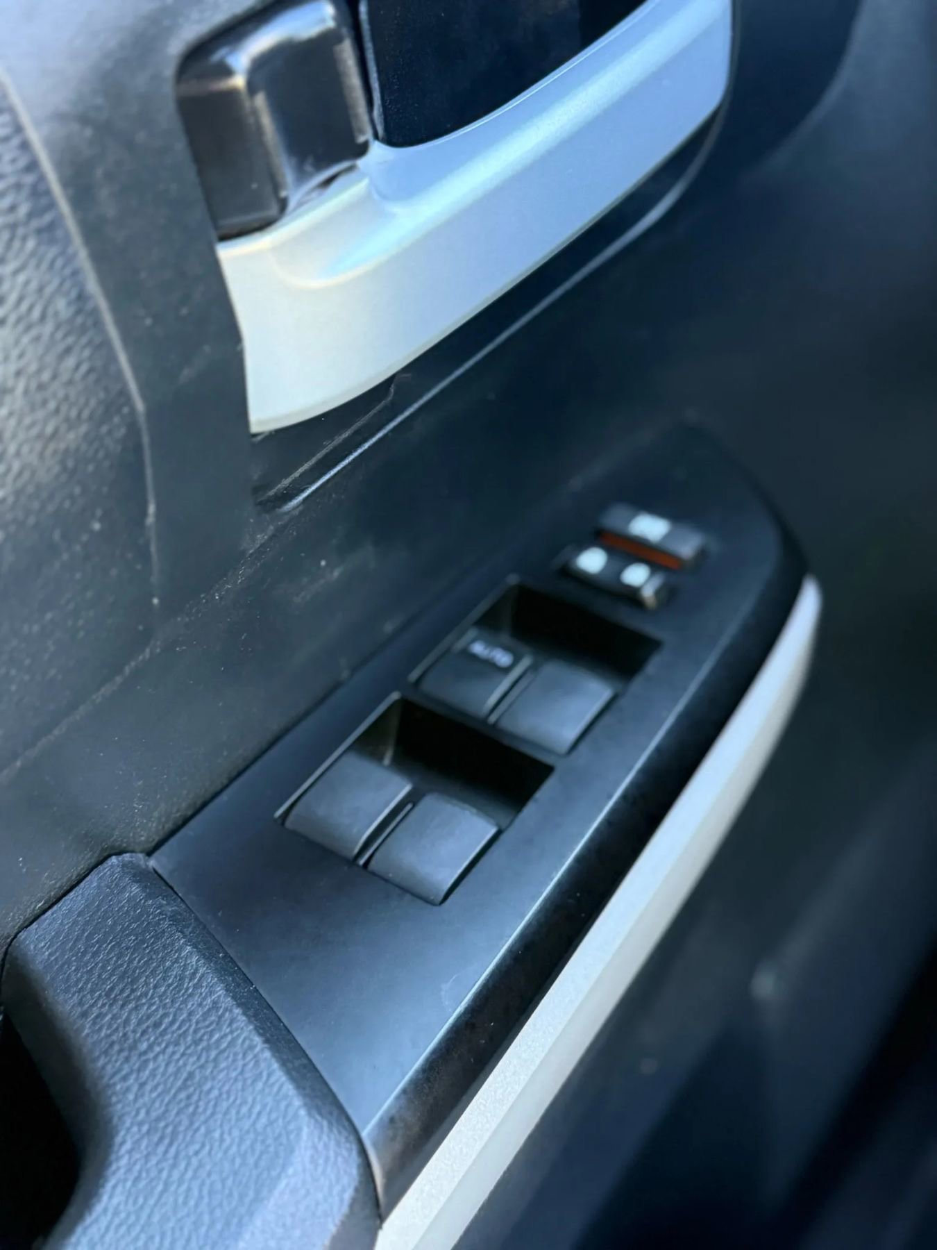 Used 2018 Toyota Tundra SR5 w/ SR5 Upgrade Package image 24