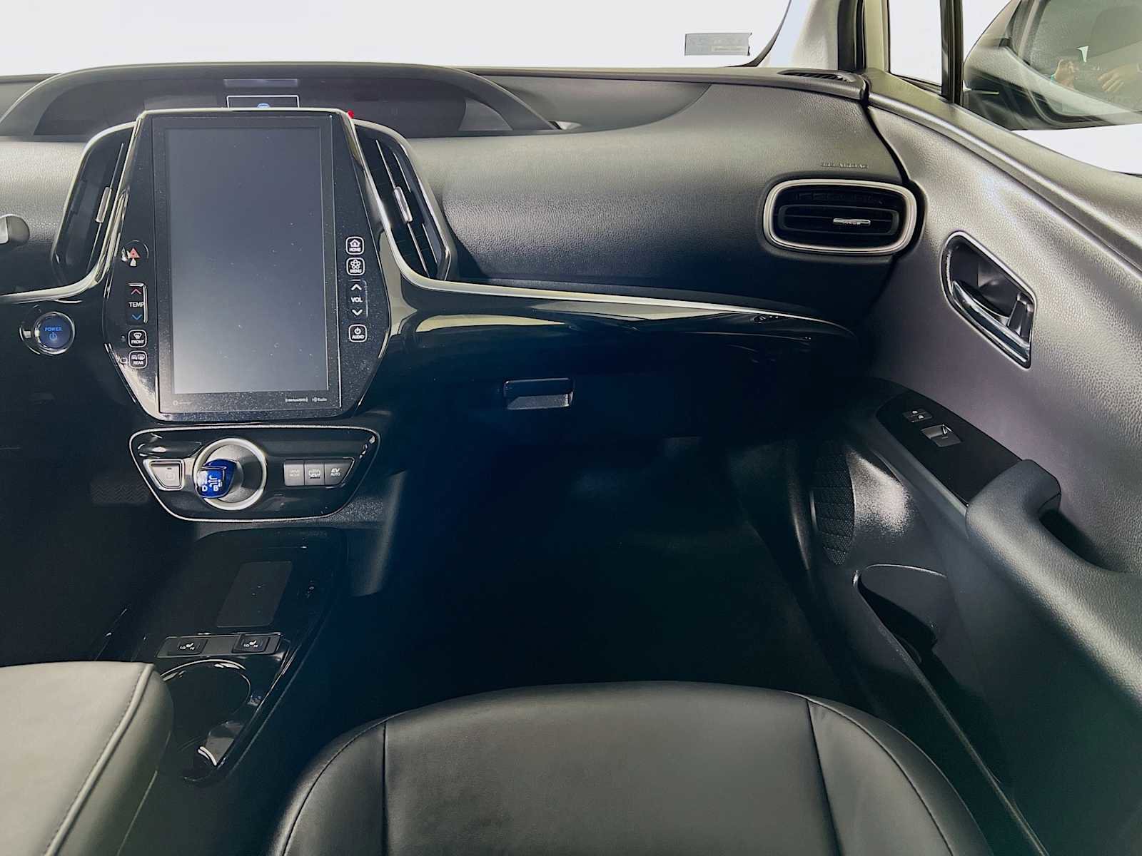 Used 2021 Toyota Prius Prime XLE image 24