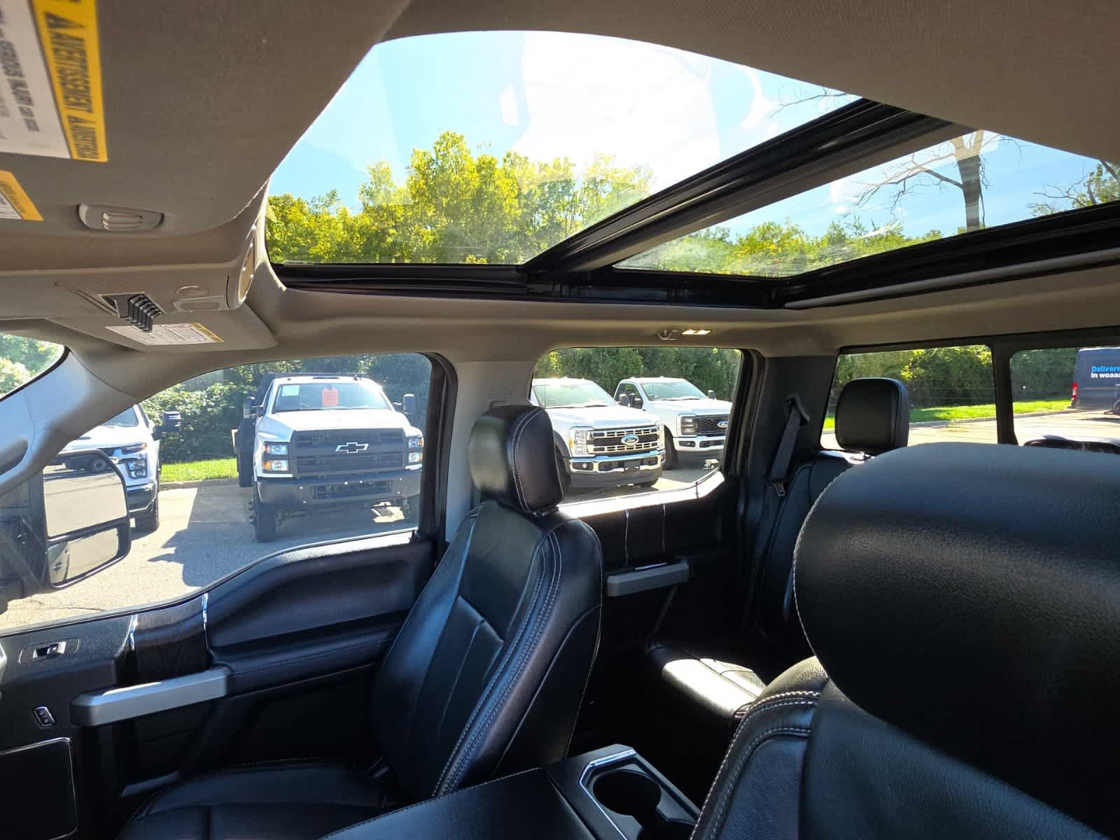 Used 2020 Ford F250 Lariat w/ Tremor Off-Road Package AWD/4WD image 19